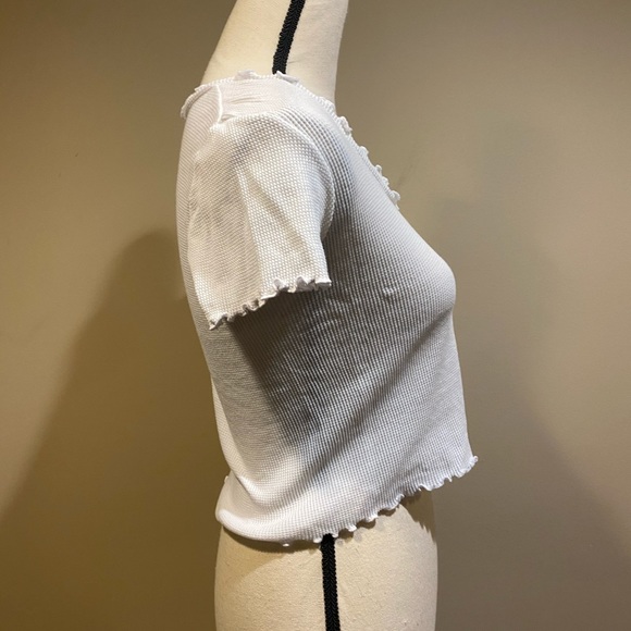 Brandy Melville White Jordan Ruffle Top - Picture 4 of 6